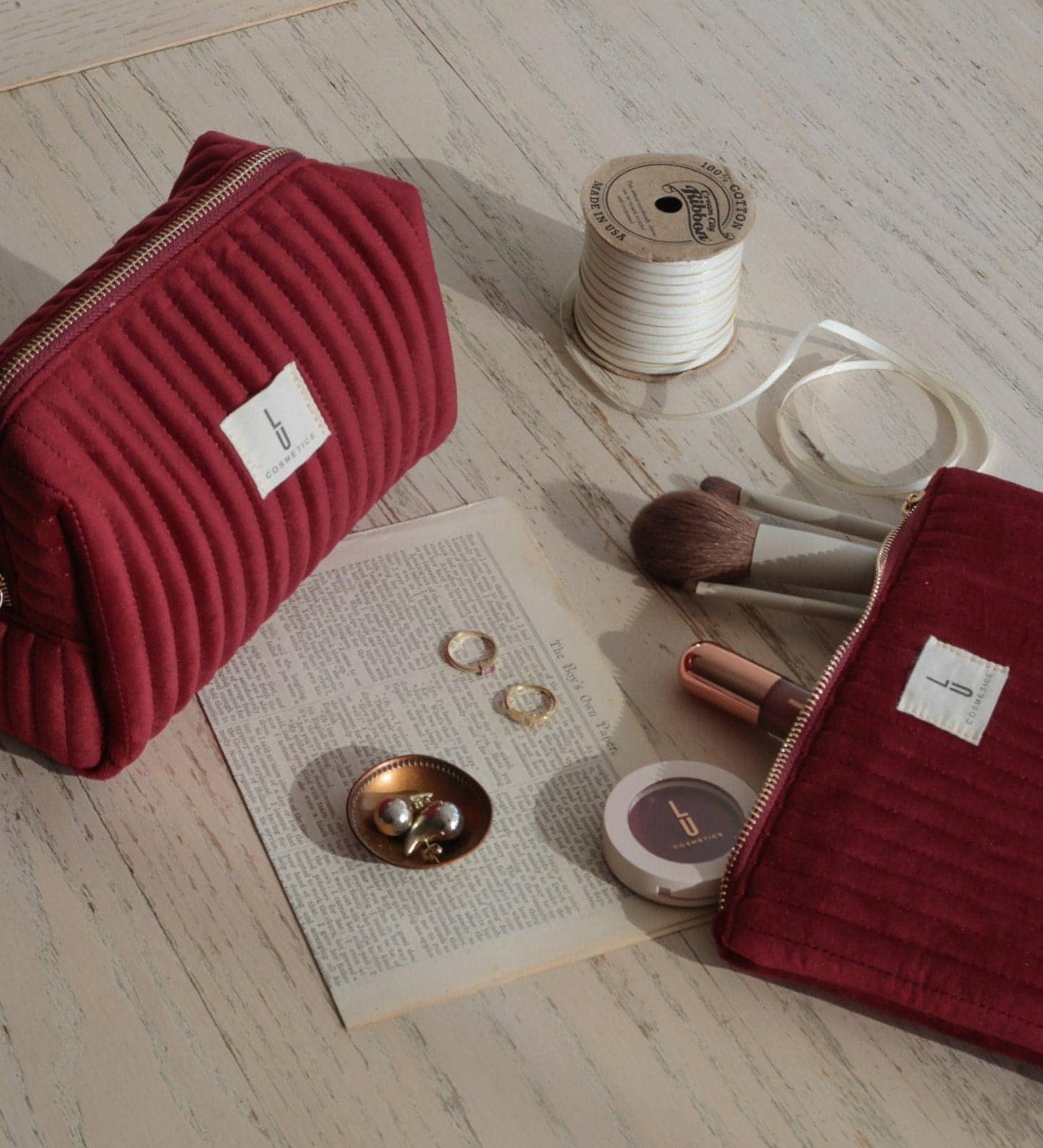 Bolsa Cosmetiquera Velvet - Lu Cosmetics