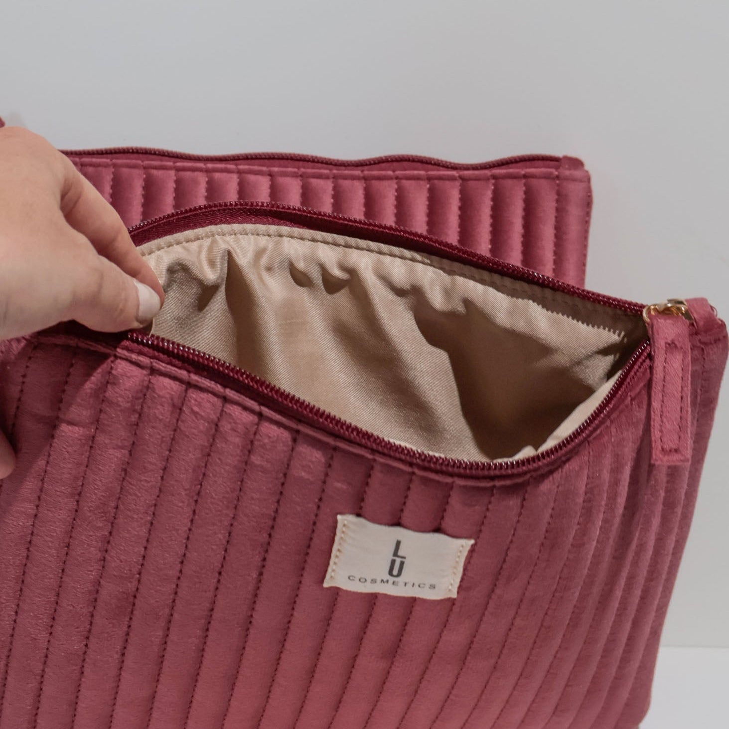 Bolsa Cosmetiquera Velvet Rosé - Lu Cosmetics