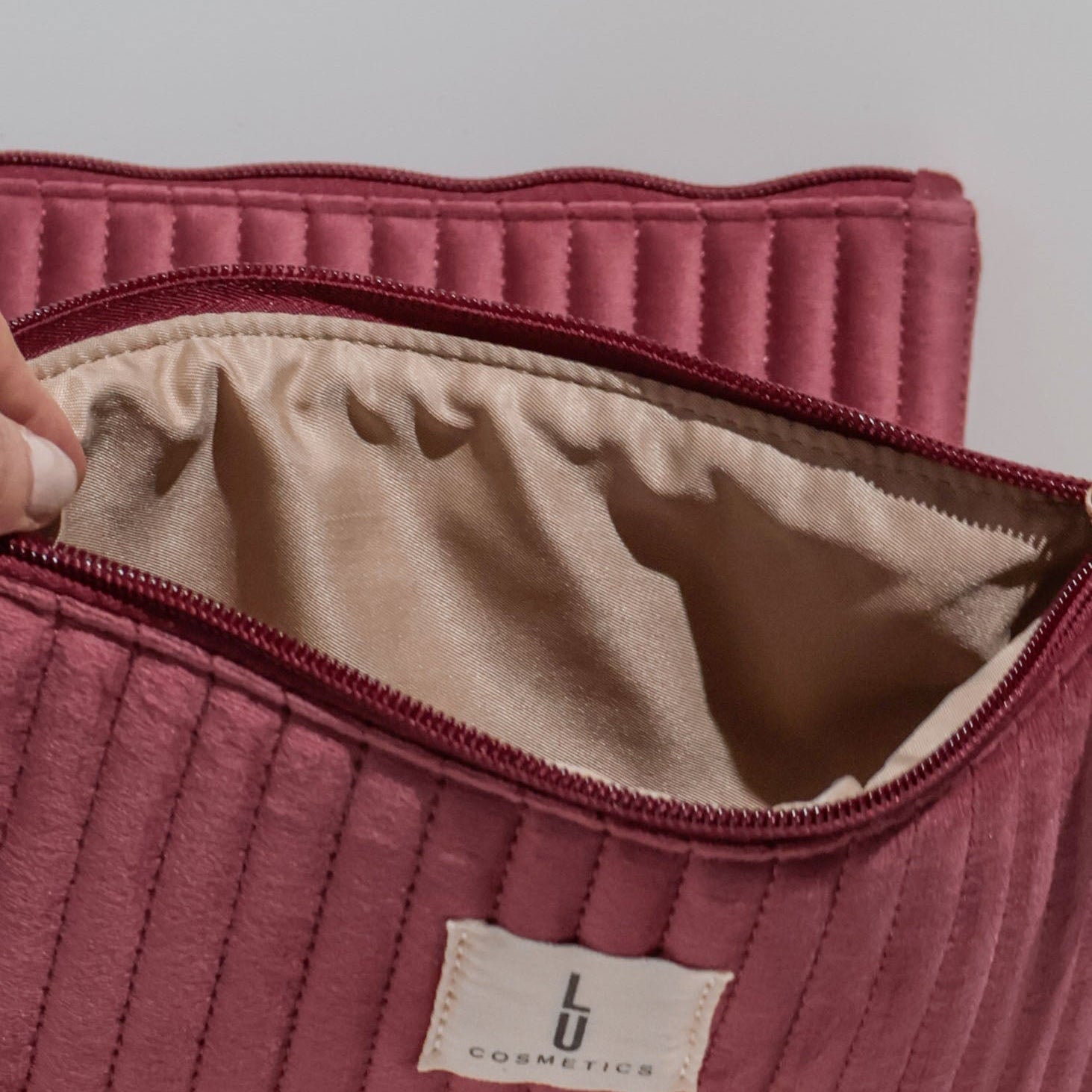 Bolsa Cosmetiquera Velvet Rosé - Lu Cosmetics