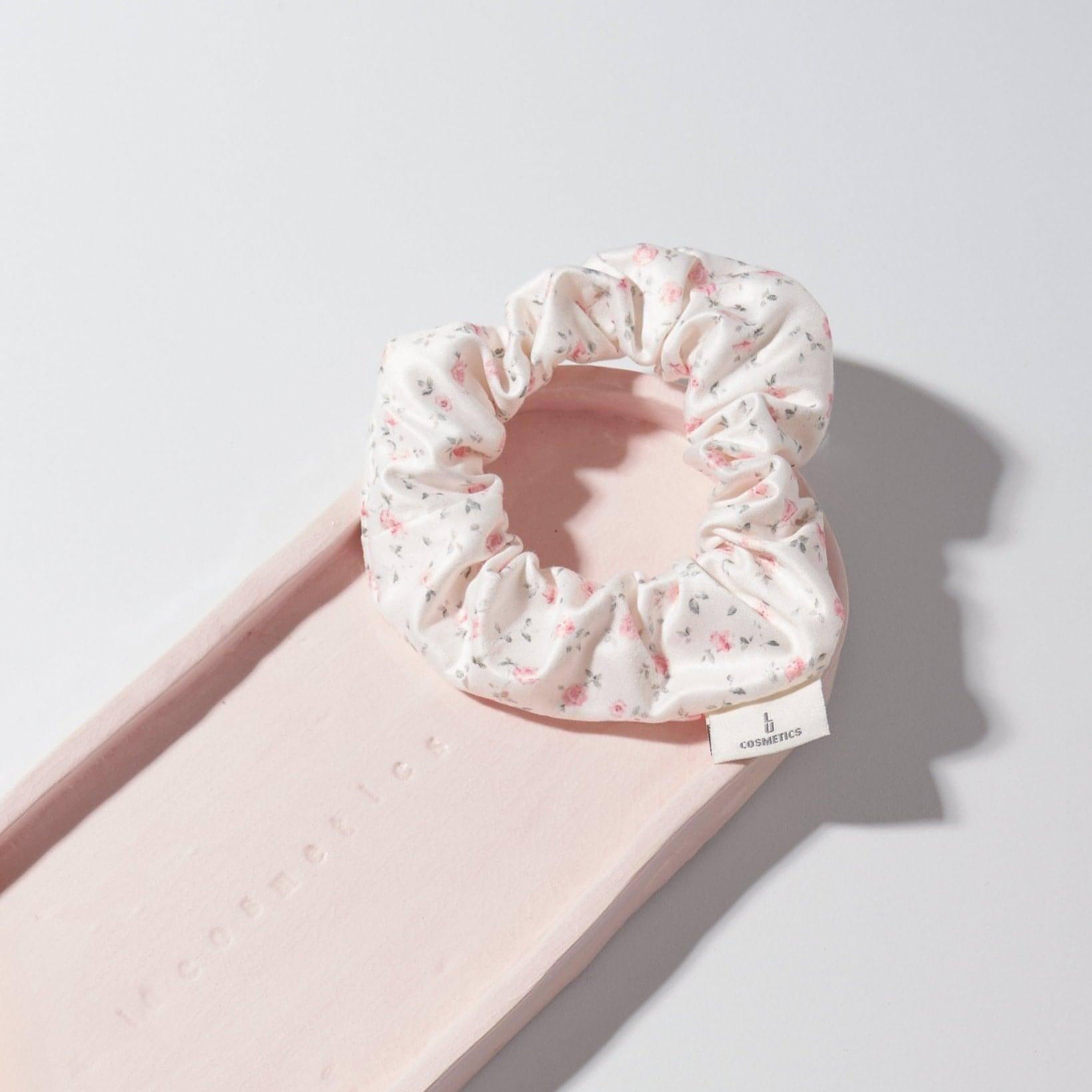 Flower Hair Scrunchie - Lu Cosmetics