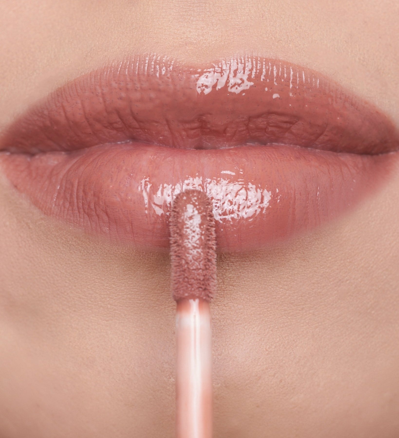 Glossy Color Lipgloss - Lu Cosmetics
