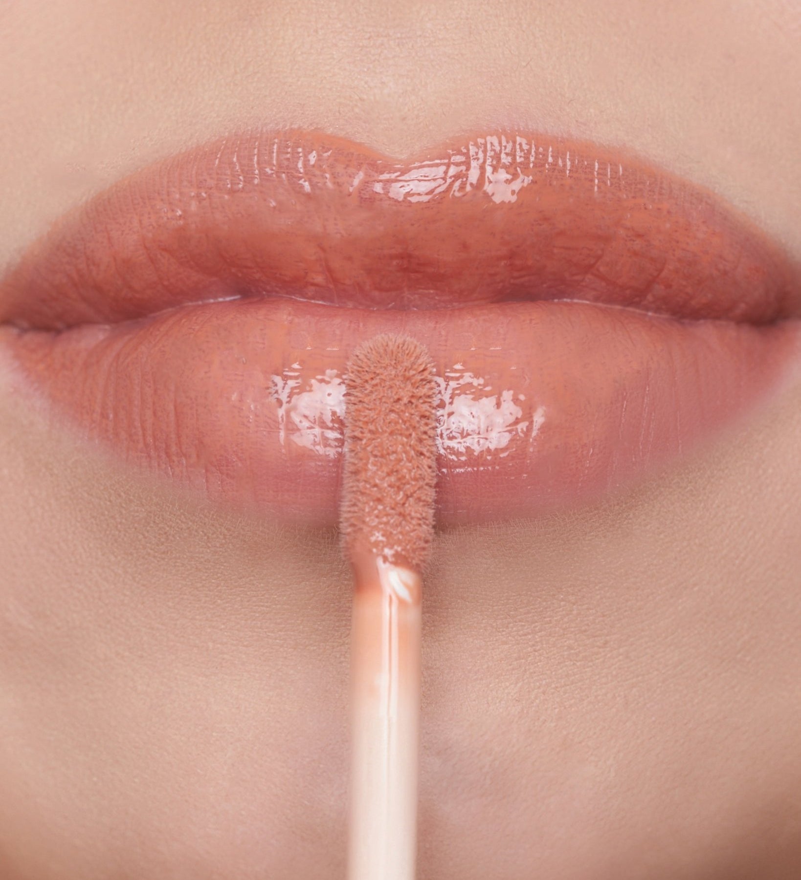 Glossy Color Lipgloss - Lu Cosmetics