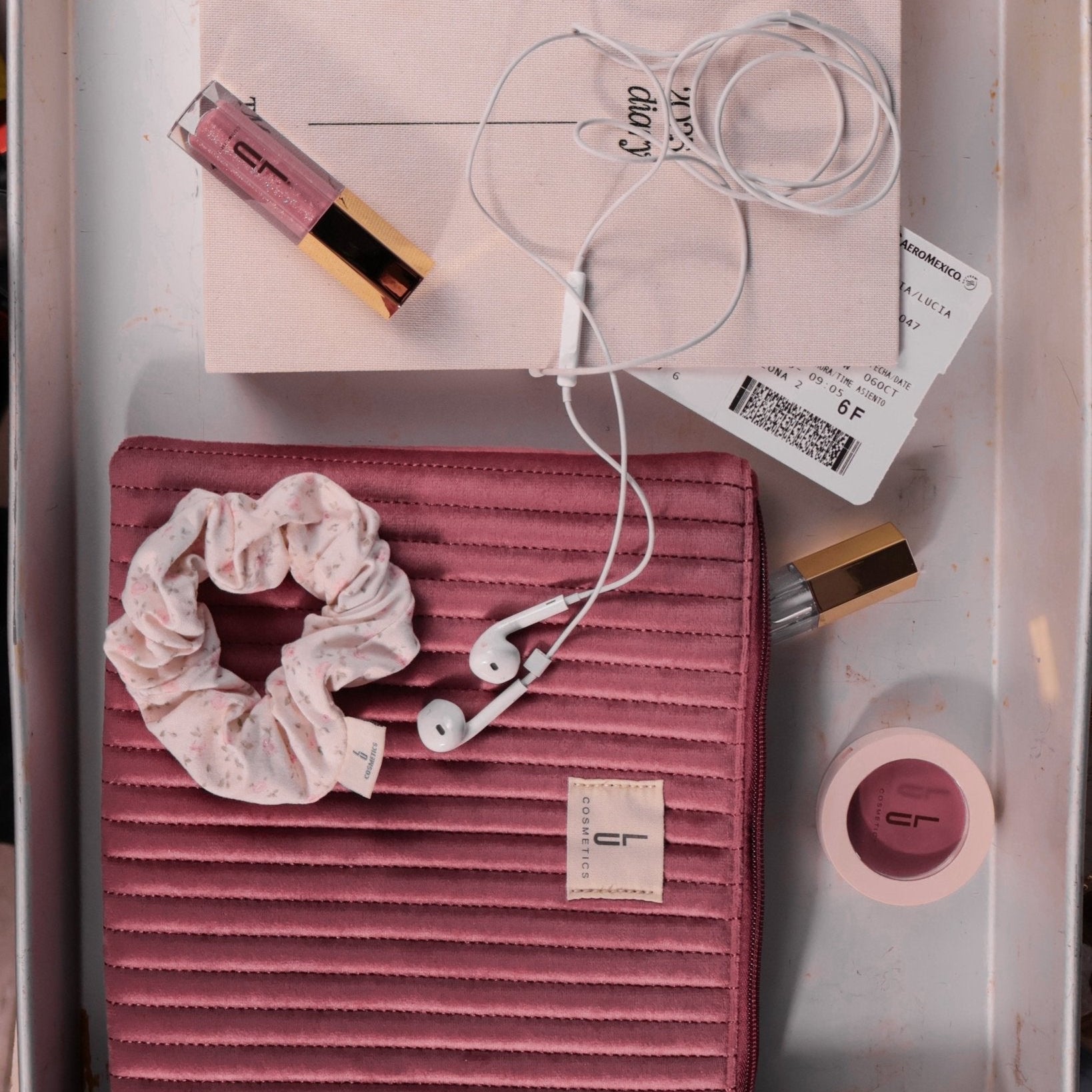 Sobre Velvet Rosé - Lu Cosmetics
