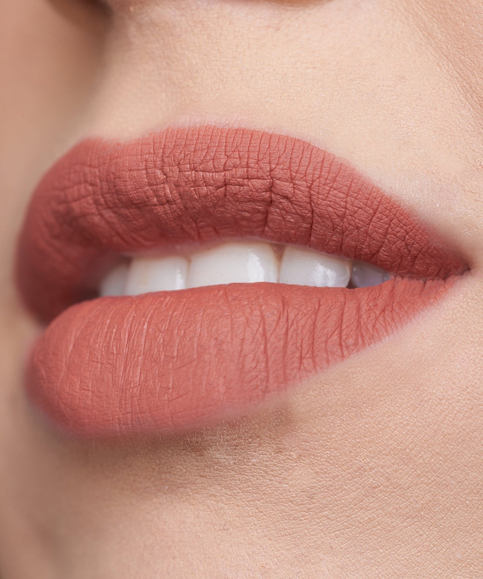 Velvety Matte Lipstick Líquido - Lu Cosmetics